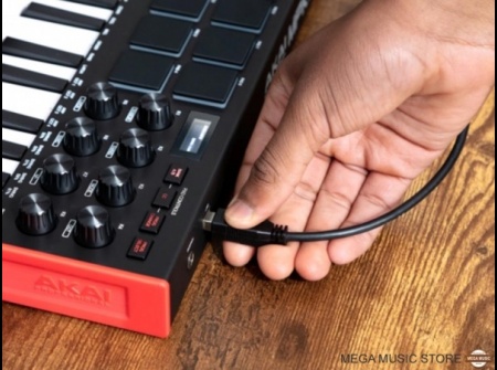 claviers-maitres-akai-professiional-mpkmini-mk3-03